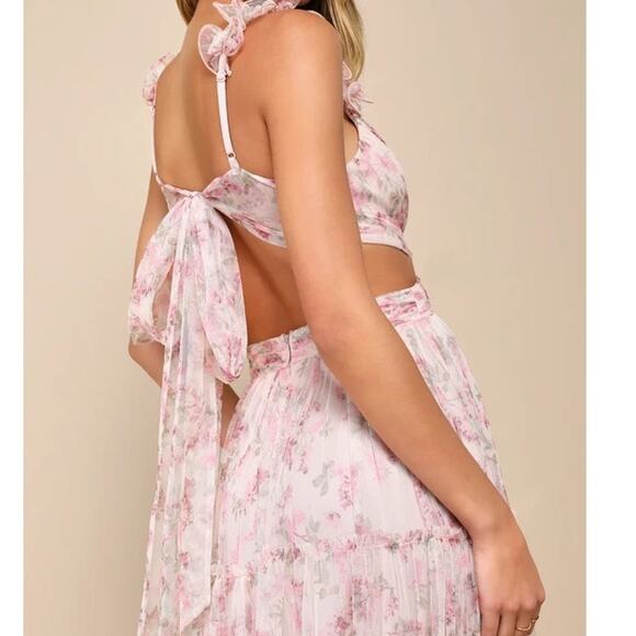 Lulus NWOT Ethereal Love Blush Floral Pleated Tiered Tie-Back Mesh Maxi Dress XS - Picture 8 of 10